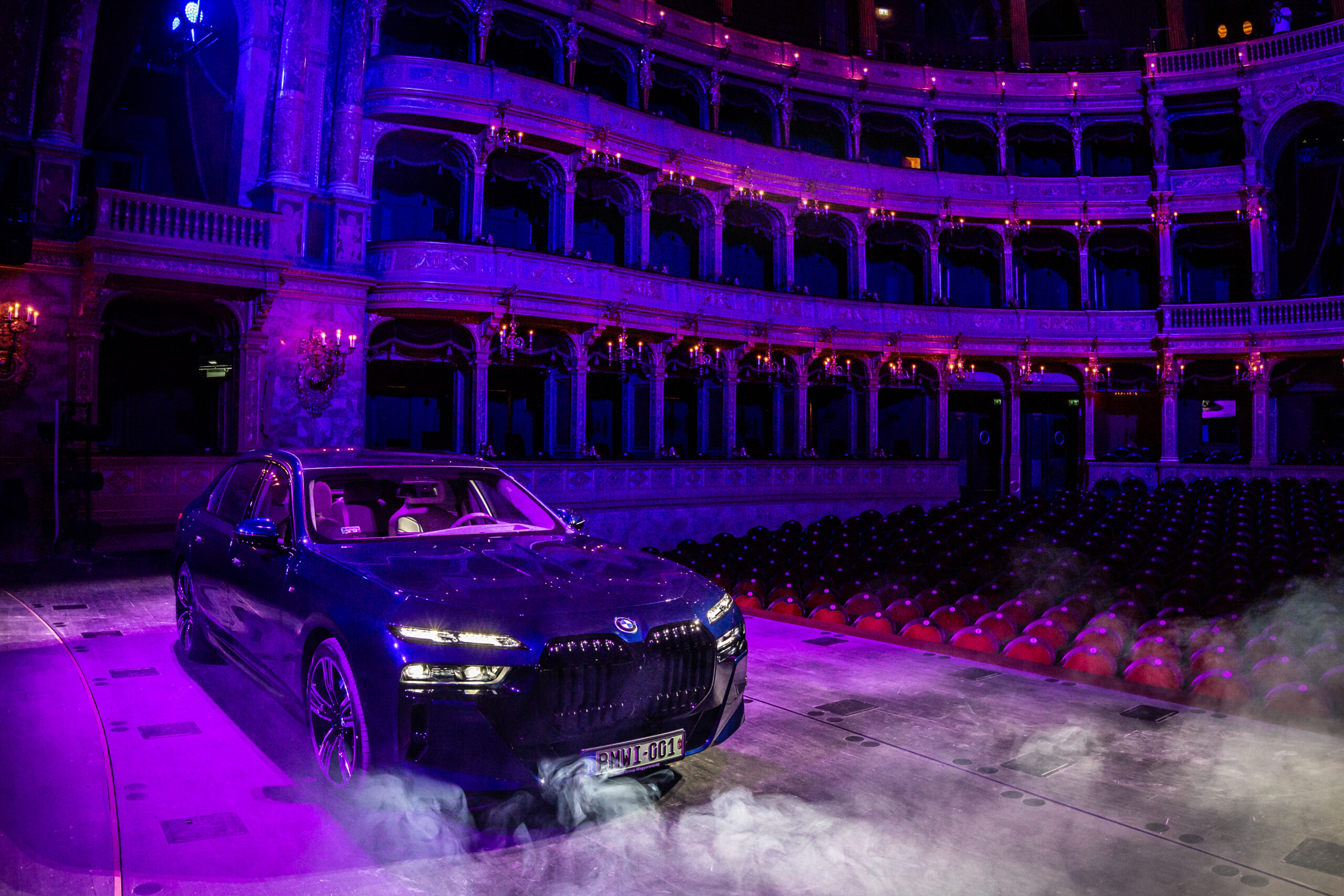 BMW I7