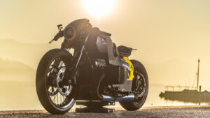 10 bmw-motorrad-present