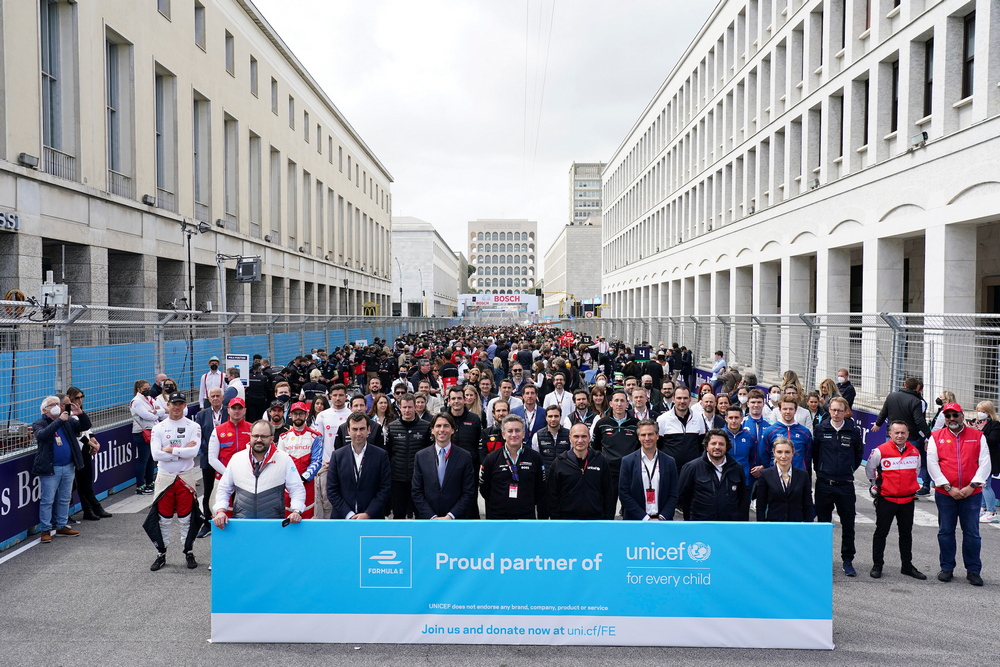 A Unicef group photo on the grid in Rome, including Alejandro Agag, Jamie Reigle, Alberto Longo, Julia Palle