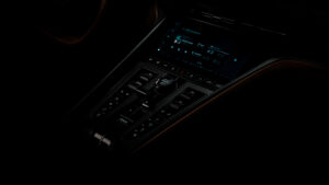 2 Aston Martin_Grand is not Enough_02