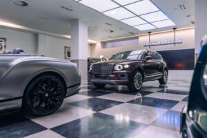 2 BentaygaExtendedWheelbaseandContinentalGTCHuntsmanEdition-2