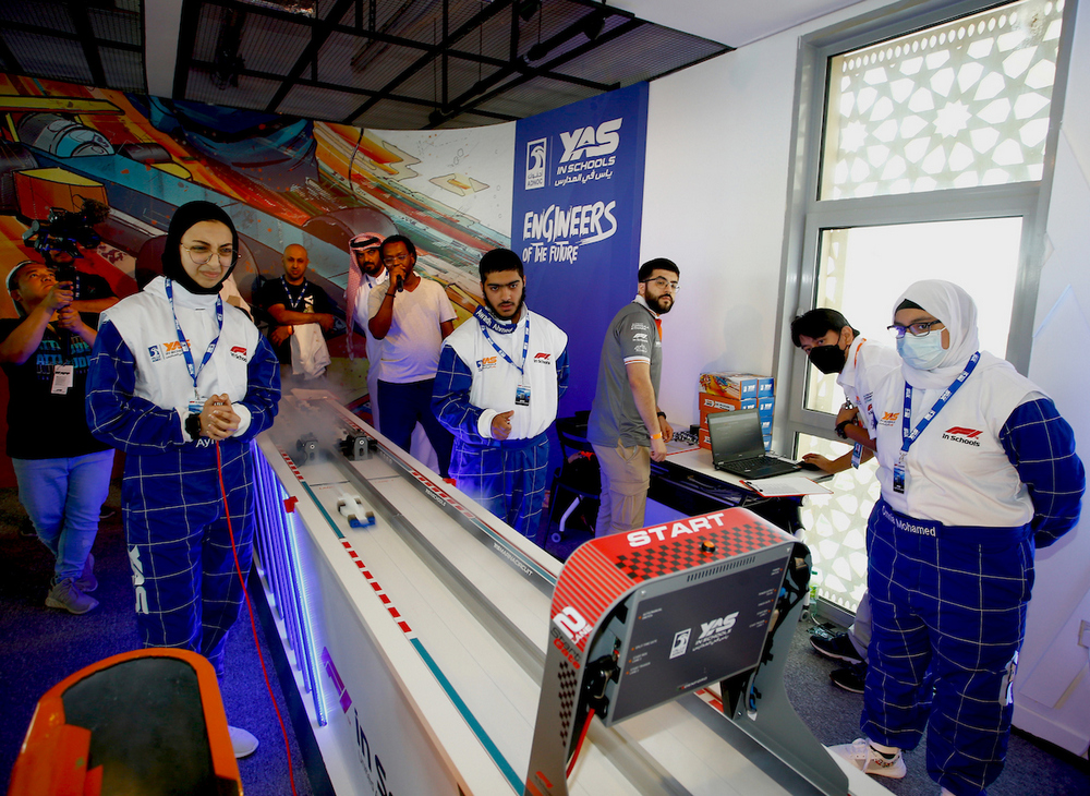 Abu Dhabi Formula 1 2022, Yas Marina Circuit, Yas in Schools