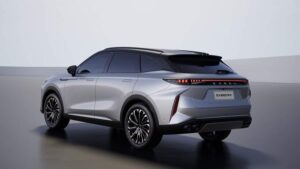 سيارة إكسيد آر إكس Exeed RX 2023 تصميم فن الضوء المصمم ستيف أوم Steve Eum الميدالية الذهبية جوائز التصميم العالمية