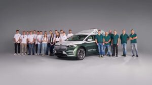 سيارة شكودا رودياك skoda roadiaq تظهر لأول مرة كسيارة تخييم لمرة واحدة تم إنتاجها بواسطة طلاب المدرسة المهنية