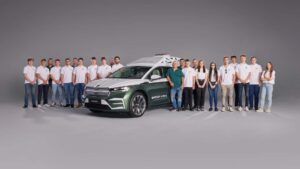 سيارة شكودا رودياك skoda roadiaq تظهر لأول مرة كسيارة تخييم لمرة واحدة تم إنتاجها بواسطة طلاب المدرسة المهنية