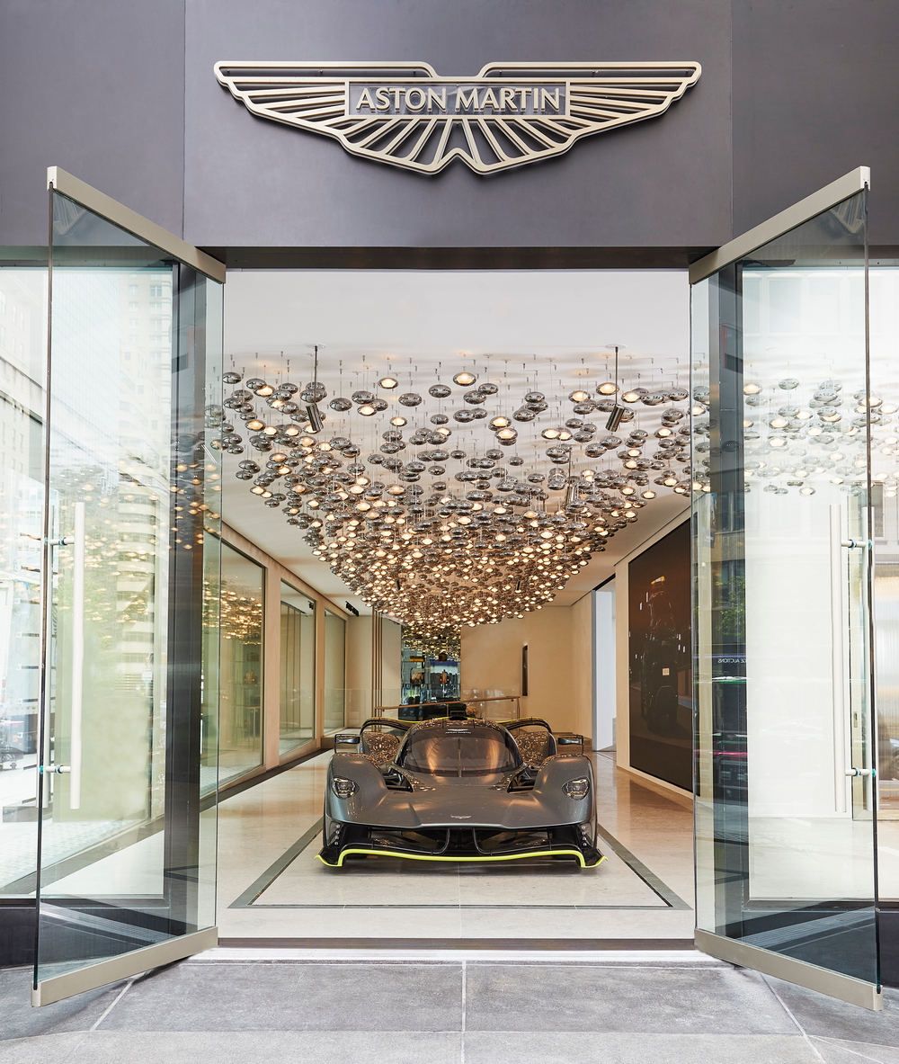 أستون مارتن Aston Martin تفتتح مركز كيو نيويورك لتجارب التخصيص المميزة للعملاء أمريكا الشمالية Garruppo