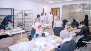 أبوظبى، الإمارات العربية المتحدة - وقعت مجموعة المسعود - إحدى المؤسسات العائلية الرائدة في إمارة أبوظبي بدولة الإمارات العربية المتحدة - مذكرة تفاهم استراتيجية مع هيئة الهلال الأحمر الإماراتي بهدف تعزيز أوجه الشراكة طويلة الأمد بين الجانبين، بالإضافة إلى تعزيز الدعم الذي تقدمه مجموعة المسعود لأنشطة الهيئة ومبادراتها الإنسانية محلياً وعالمياً.