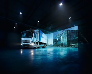 eActros, Actros, eMobility, electric, blue, dark
