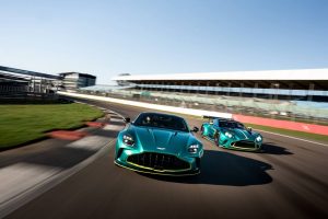 2_Aston Martin Vantage & Vantage GT3
