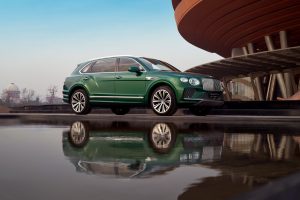 3 - Mulliner Opulence Edition Bentayga EWB Azure