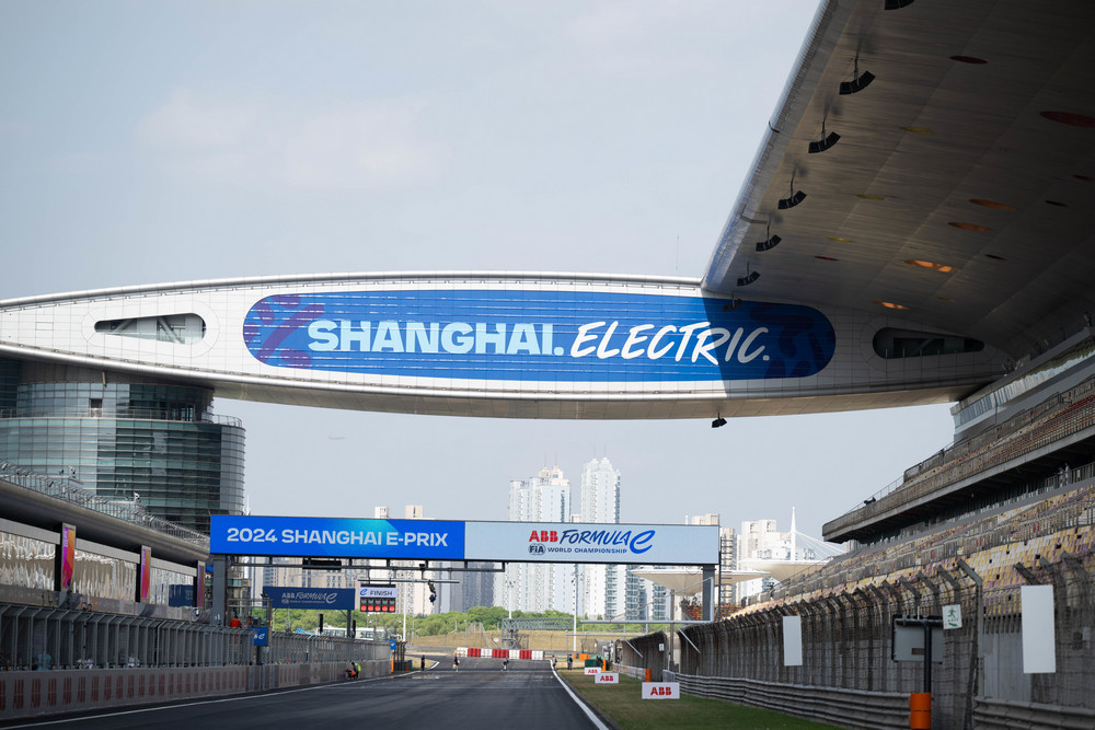 SHANGHAI INTERNATIONAL CIRCUIT, CHINA - MAY 23: Shanghai E-Prix branding on the start-finish straight during the Shanghai E-Prix at Shanghai International Circuit on Thursday May 23, 2024 in Shanghai, China. (Photo by Simon Galloway / LAT Images)