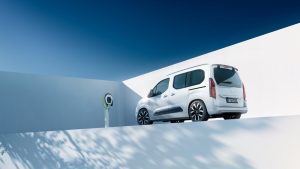 2 NewOpelComboElectric 2