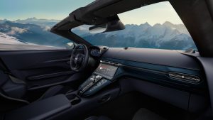 8 Aston Martin Vantage Roadster_14
