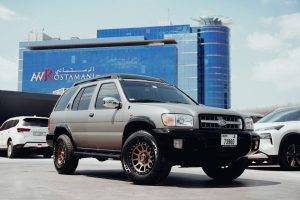 2 Nissan Pathfinder 2001