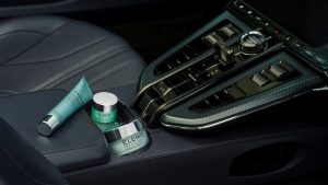 4 ELEMIS_AM_AMLPARTNERSHIPLAUNCH_STILLLIFE_ARRANGEMENT_2