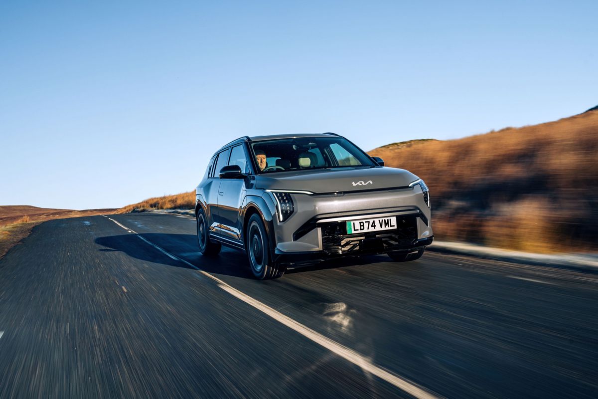 1) Kia wins two 2025 What Car？ Electric Car awards