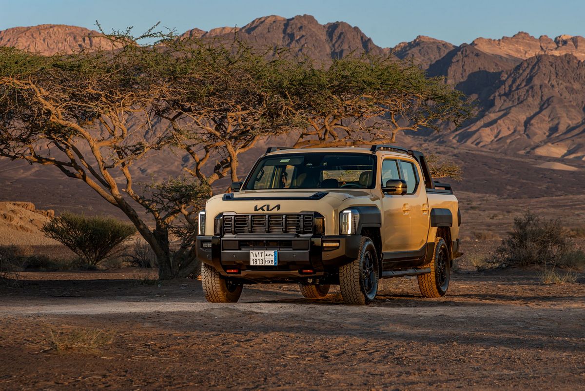11. Kia Tasman Tackles Jordan’s Most Demanding Terrains in Landmark Desert Drive Experience - Image One