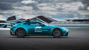 3 Aston Martin Vantage S FIA Safety Car_04