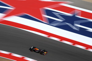 AUSTIN, TEXAS - OCTOBER 19: Max Verstappen of the Netherlands driving the (1) Oracle Red Bull Racing RB21 on track during the F1 Grand Prix of United States at Circuit of The Americas on October 19, 2025 in Austin, Texas. (Photo by Clive Mason/Getty Images) // Getty Images / Red Bull Content Pool // SI202510191494 // Usage for editorial use only //