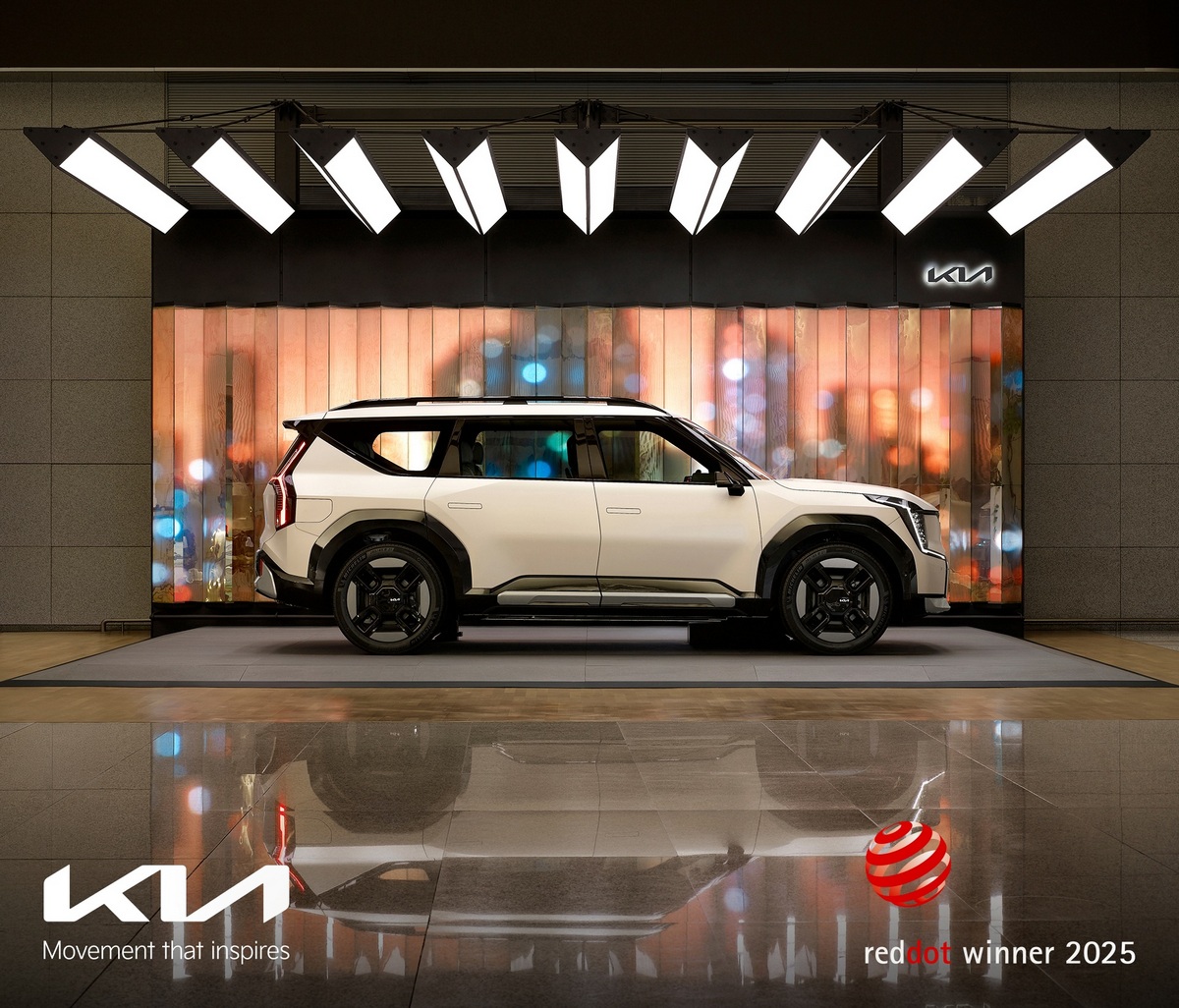 3) Kia Exhibition Booth at ICN Airport