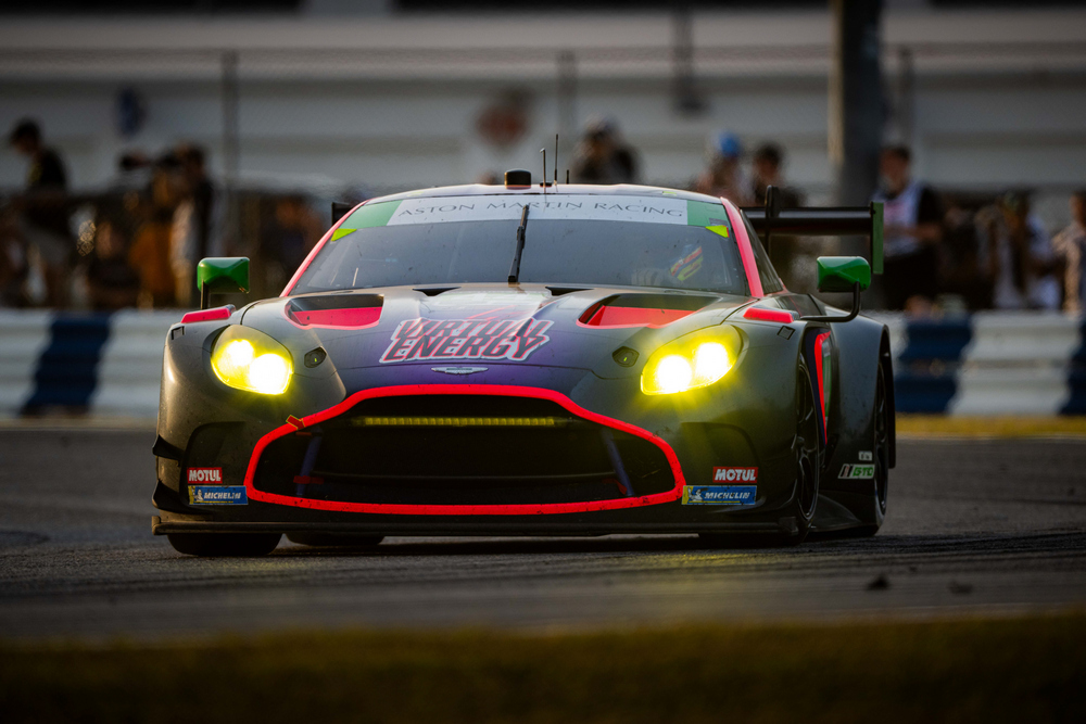 2 Magnus Racing Aston Martin Vantage GT3