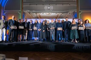 1 H.E. Shaikha Nasser Al Nowais with the award winners