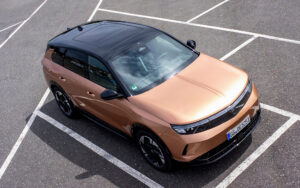 2 OpelGrandland