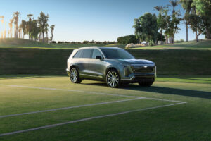 The 2026 VISTIQ side profile in Argent Silver.