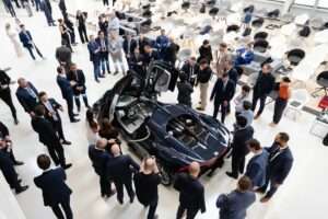 06 2606 BUGATTI-World-Partners-Meeting