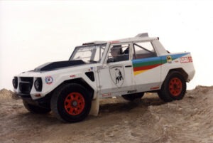 MODELLO: LM DATA GG/MM/AA: OCCASIONE - EVENTO: INQUADRATURA: 3/4 anteriore PARTICOLARI: COLORE: TIPO DI FOTOGRAFIA: NOME FOTOGRAFO: informazione non pervenuta LIBERATORIA: informazione non pervenuta NOTE: Off Road Club 4x4 N. TELAIO: SOGGETTO: