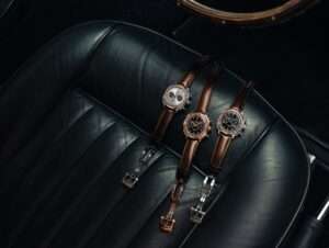 2 Breitling Top Time B01 Chronograph 41 Tribute to Aston Martin DB5_CMYK