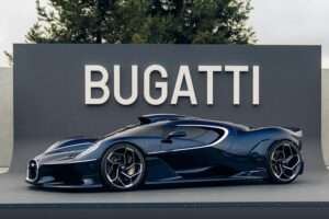 09 BUGATTI-Destrier-at-The-Quail
