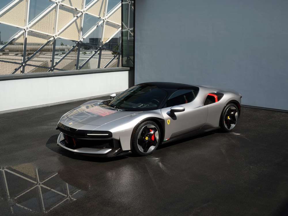 1 FERRARI_CZ26_20260814_PIC_06