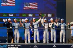 Vantage podium 2