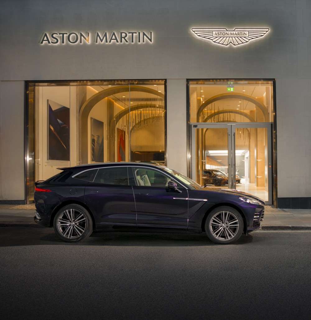 1 Aston Martin_Q London_2