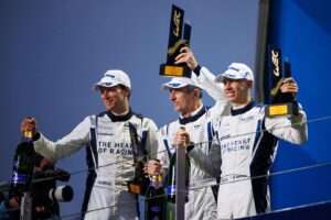 27 Vantage podium